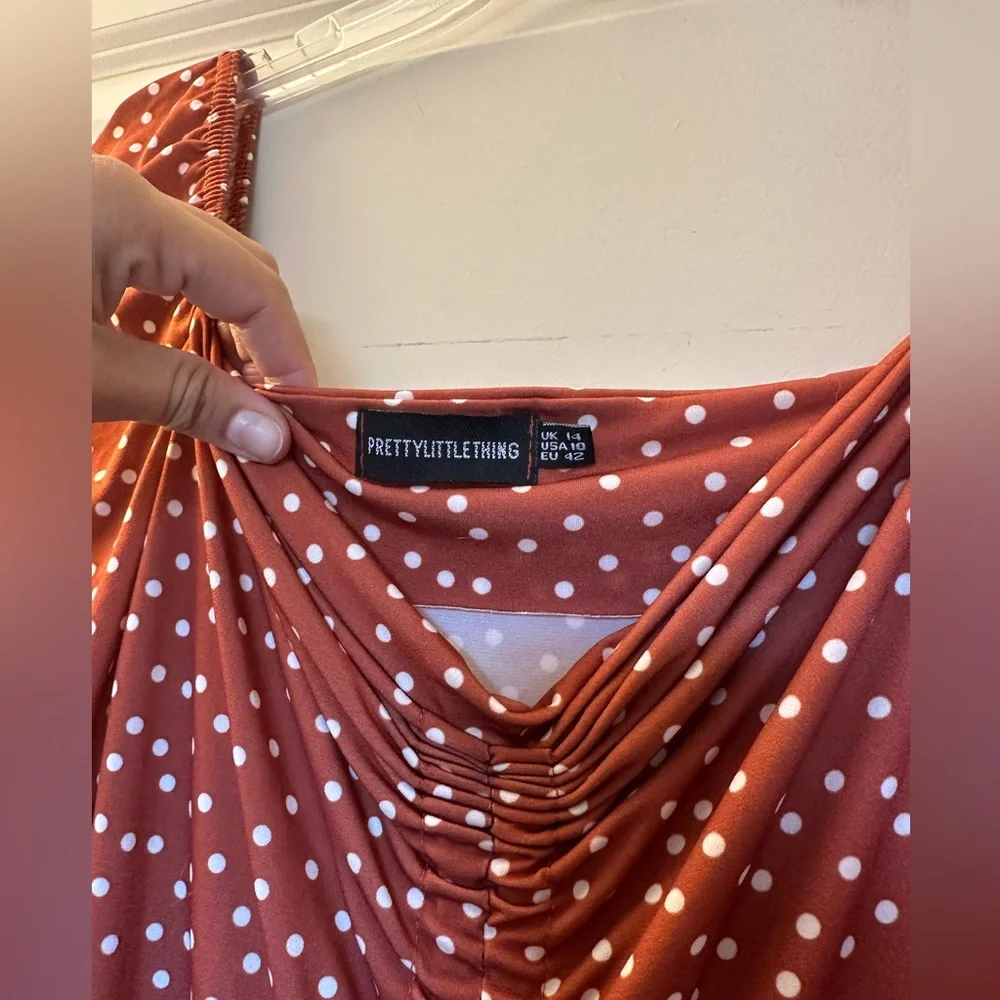 PrettyLittleThing Ruched Front Long Sleeve Bodycon Dress - Picture 6 of 8